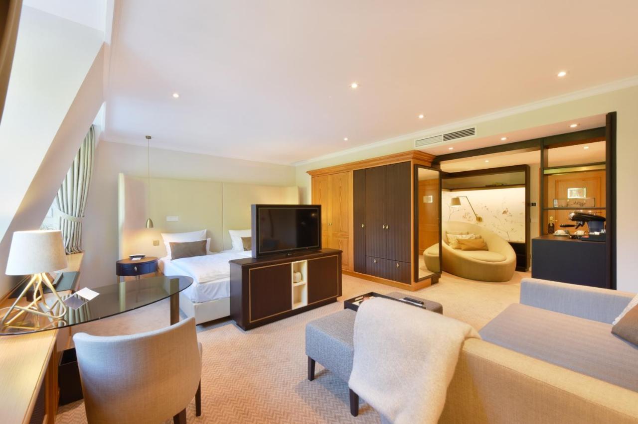 Hotel Wachtelhof 5*