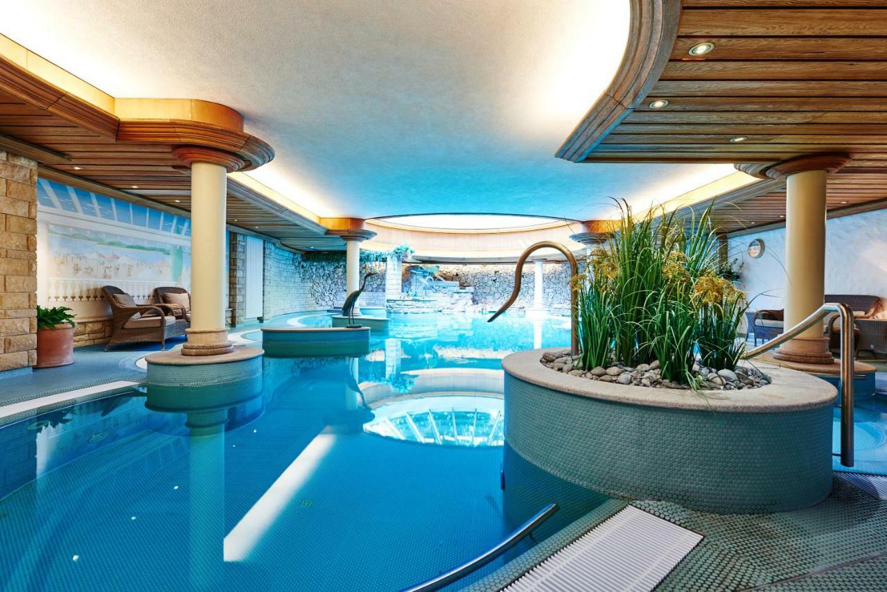 Hotel Wachtelhof 5*